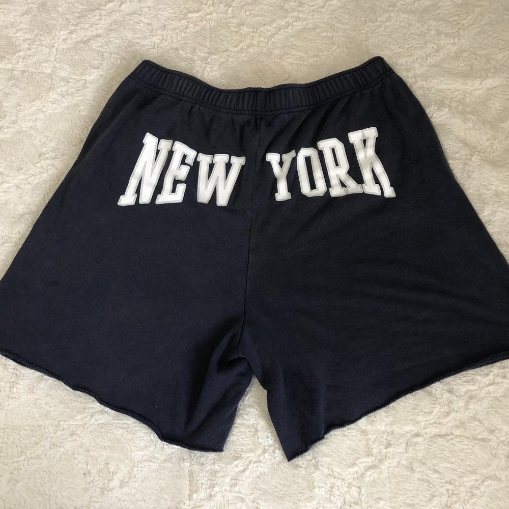 New York Print Loose Shorts